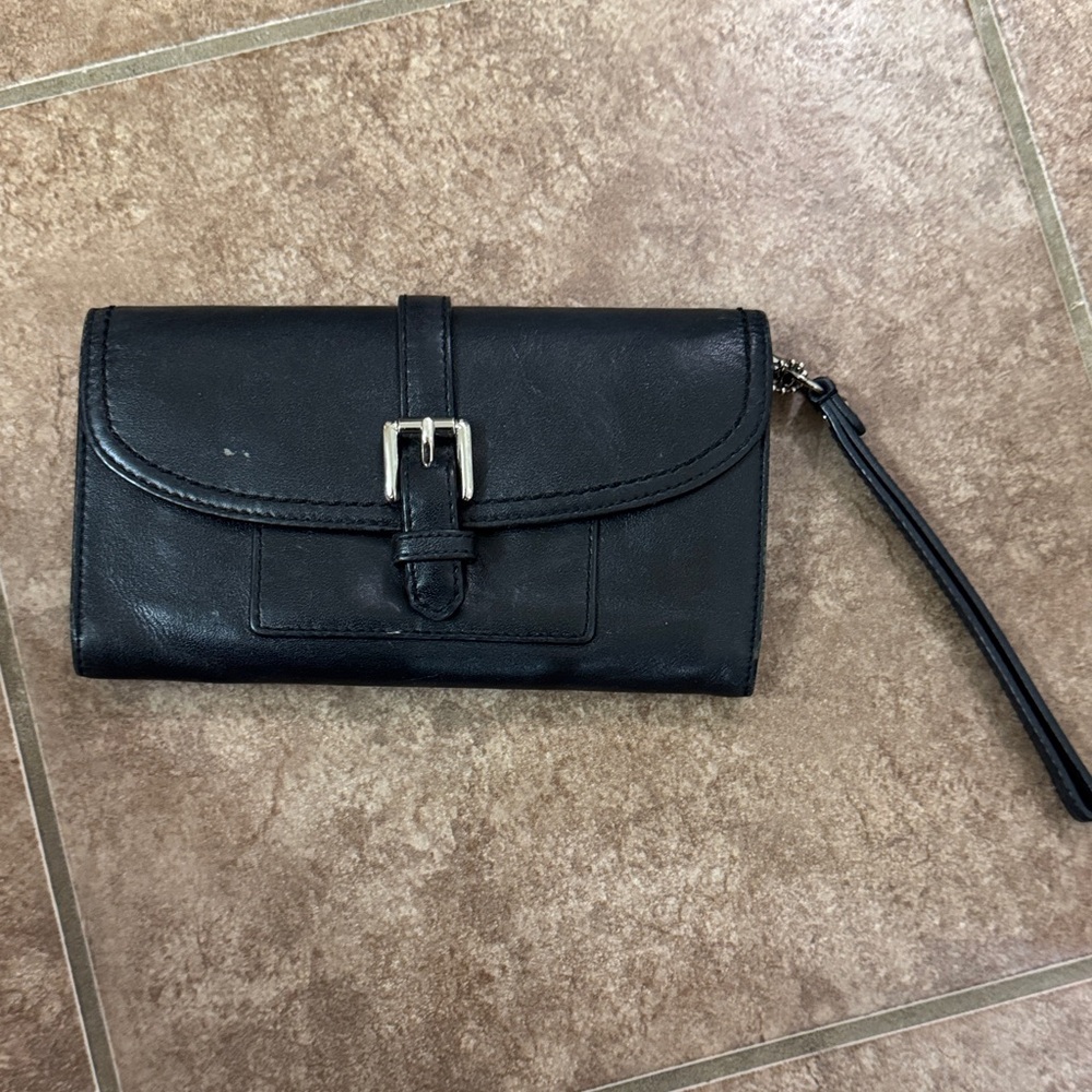Vintage Coach Black Leather Wristlet Wallet